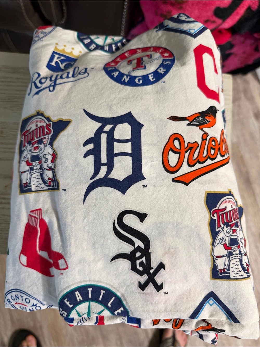 Pottery Barn Kids White MLB Teams Logo Pillowcase - Multi